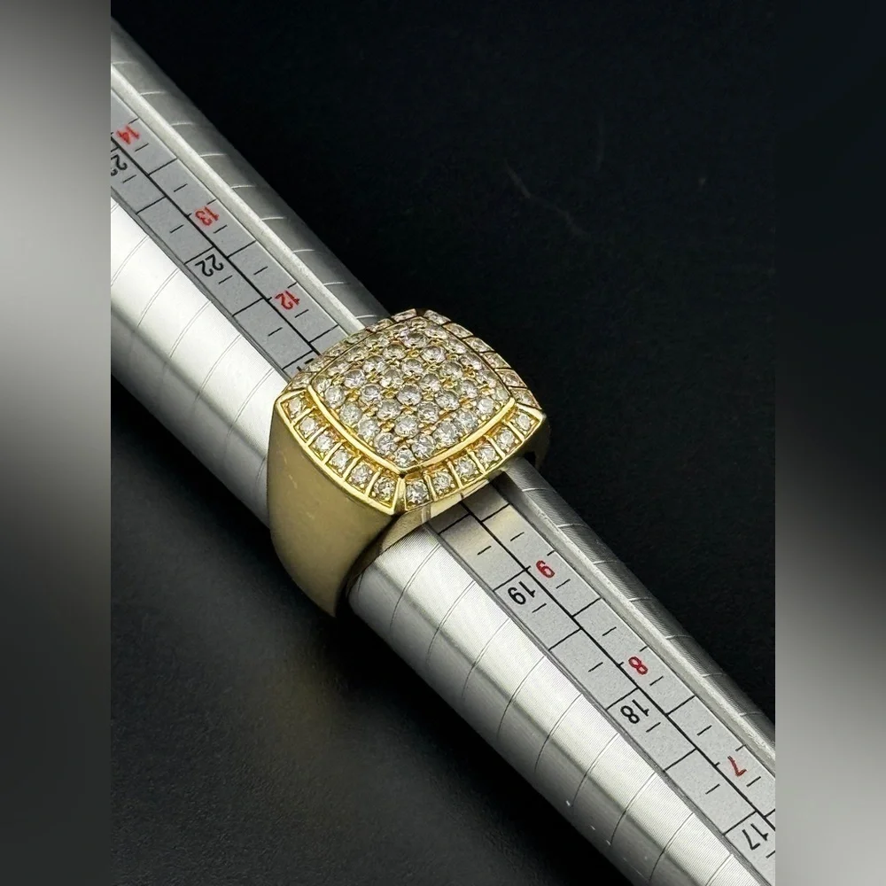 14K Yellow Gold Men’s Diamond Ring Square Cluster Round 2.0 Ct Weights 9.7 Grams